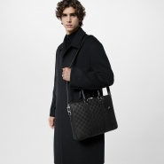 Портфель Louis Vuitton Voyage PM